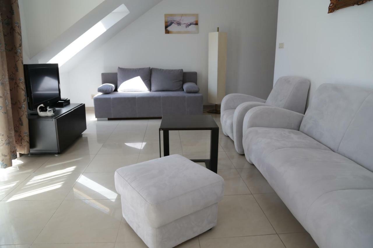 Apartament Ams A12 Apartment Ревал Екстериор снимка