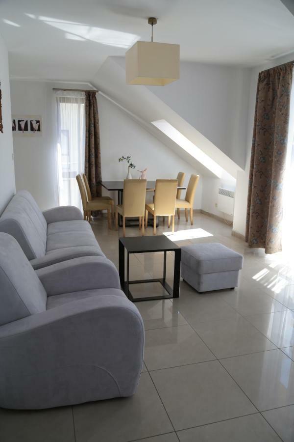 Apartament Ams A12 Apartment Ревал Екстериор снимка